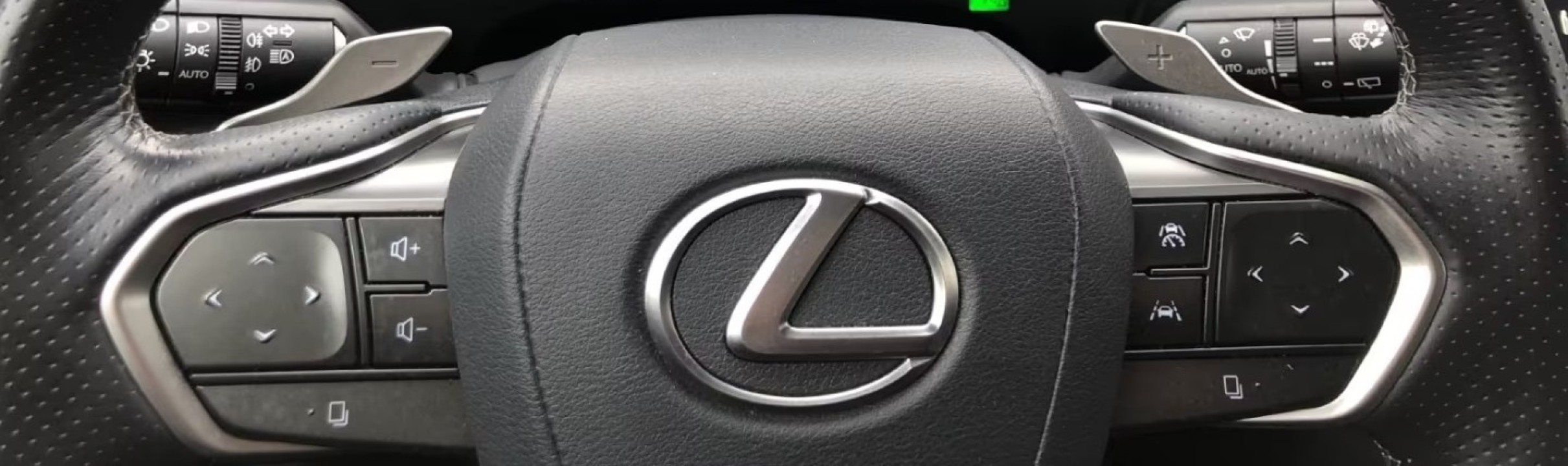 Lexus Seria NX 450h+ AWD F-Sport - foto 14