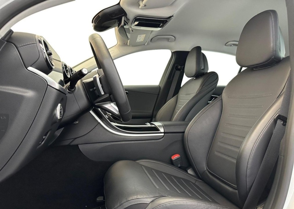 Mercedes-Benz C 300 AMG Line - foto 6