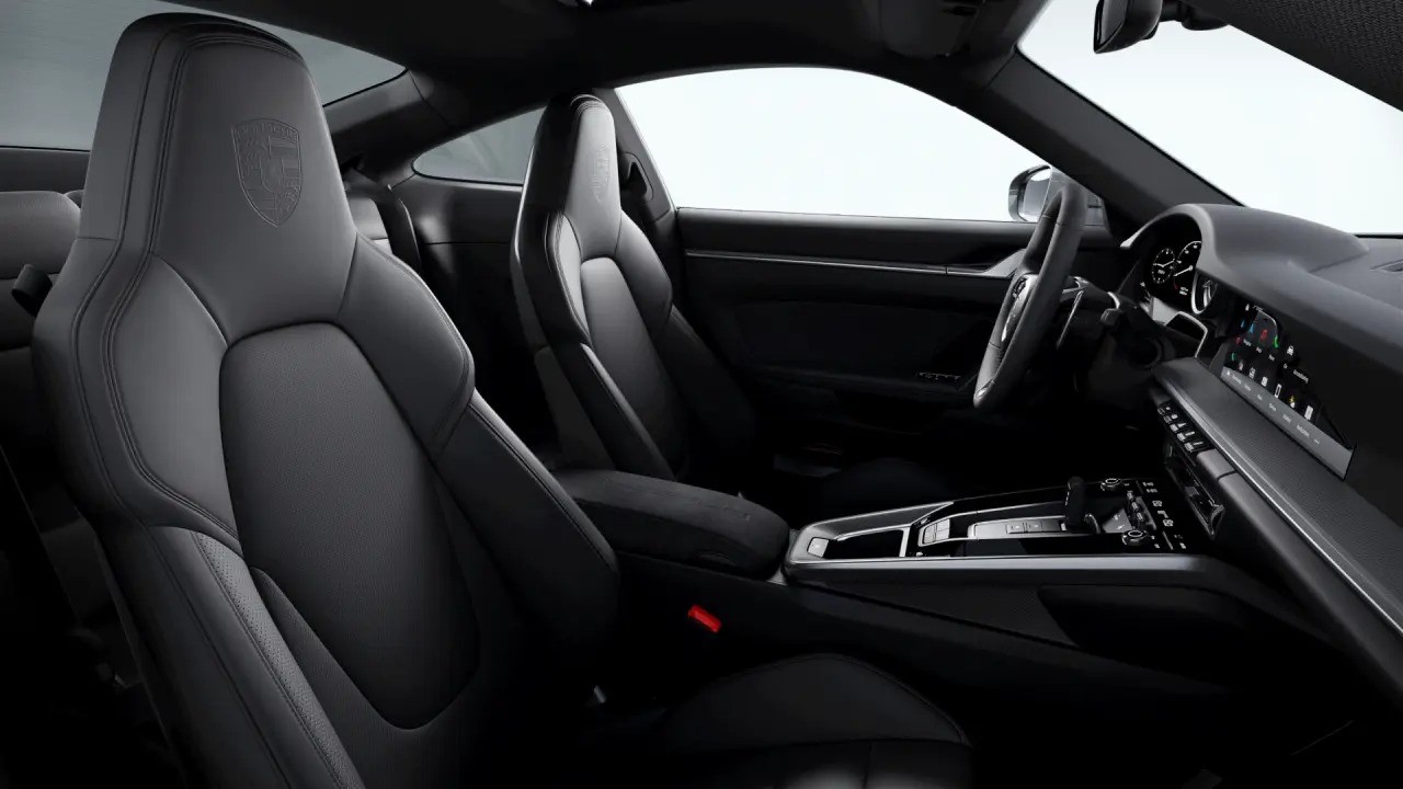 Porsche 911 Carrera (5)