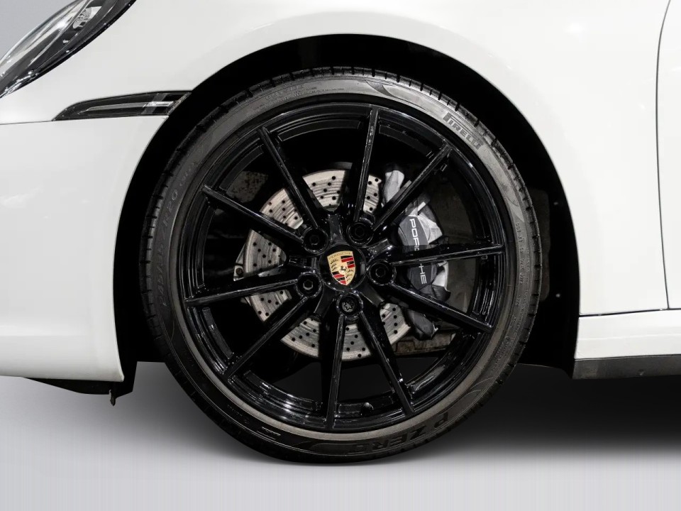 Porsche 911 Carrera Cabriolet - foto 32