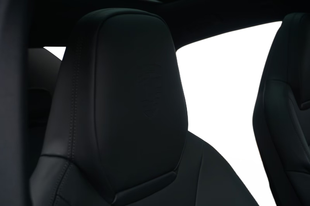 Porsche Cayenne Coupe E-Hybrid Black Edition - foto 25