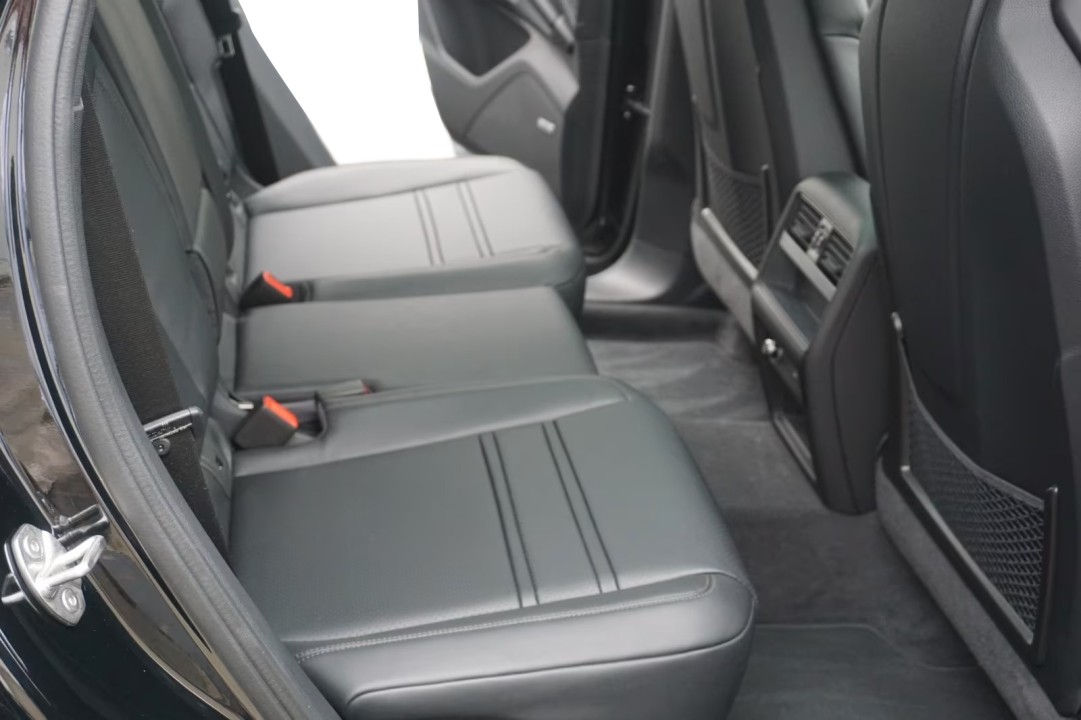 Porsche Cayenne Coupe E-Hybrid Black Edition - foto 23