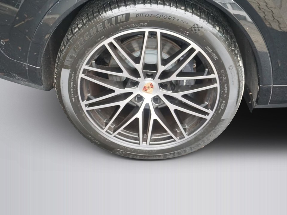 Porsche Cayenne Coupe E-Hybrid Black Edition - foto 33