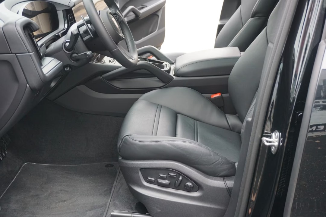 Porsche Cayenne Coupe E-Hybrid Black Edition - foto 20