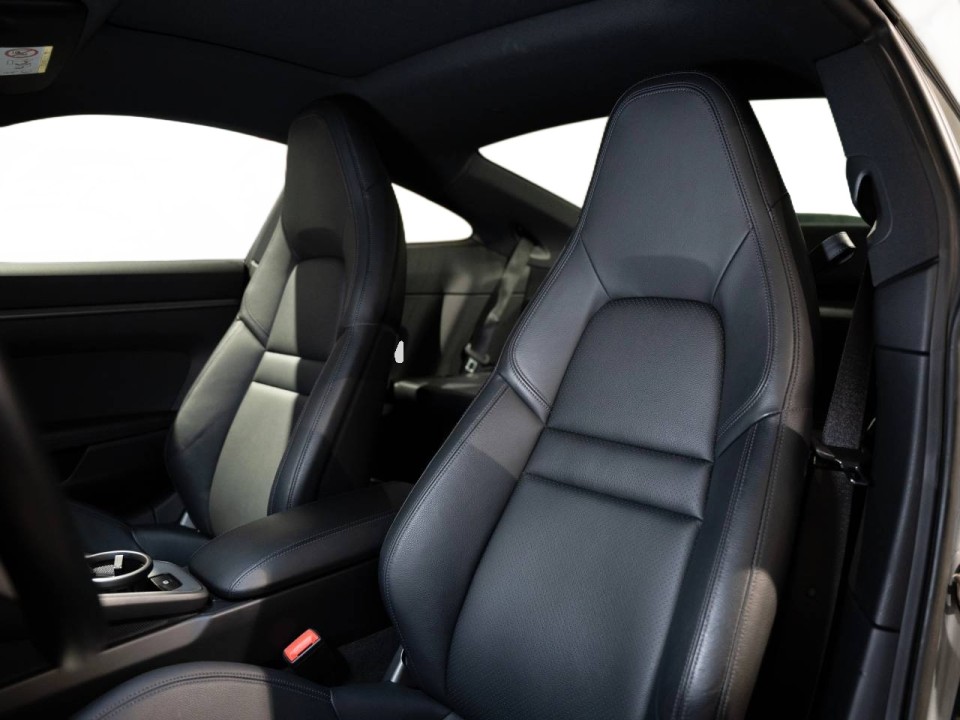 Porsche 911 Carrera - foto 6