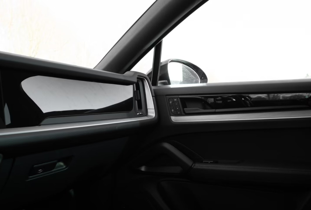 Porsche Cayenne Coupe E-Hybrid - foto 23