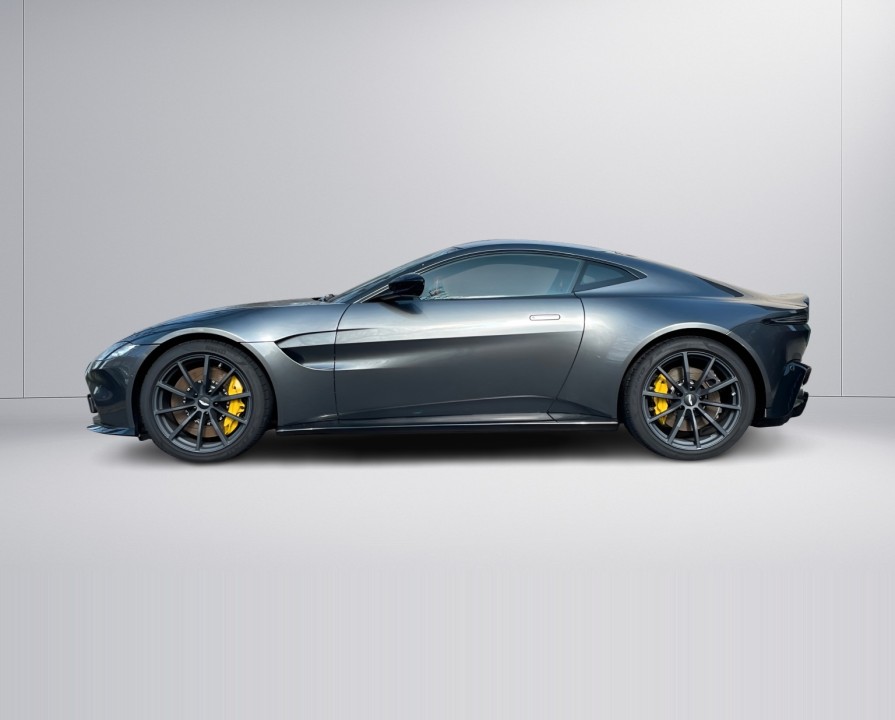 Aston Martin Vantage V8 (5)