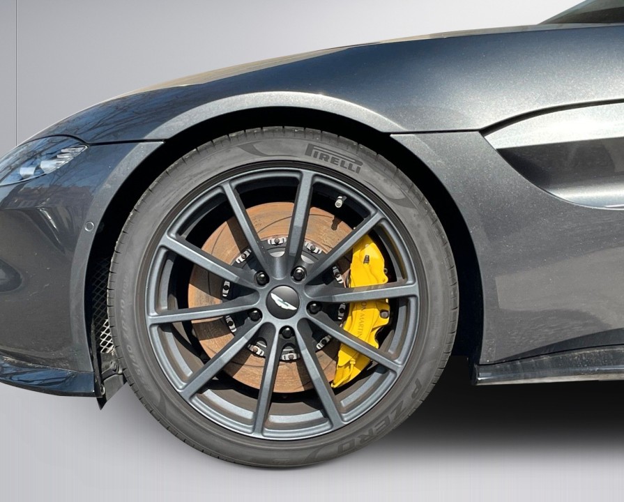Aston Martin Vantage V8 - foto 21