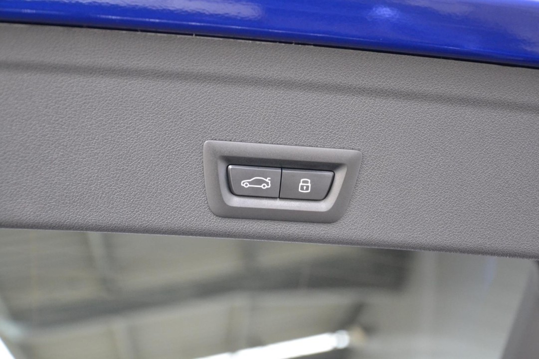 BMW X6 M Competition - foto 39