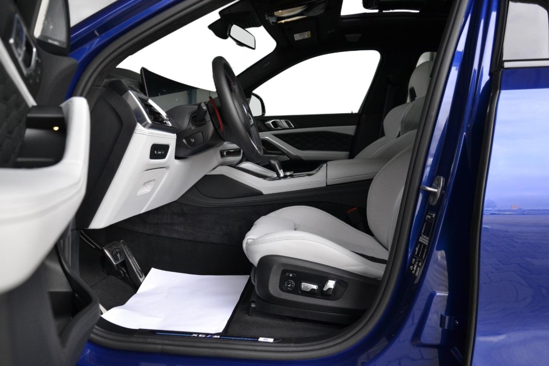 BMW X6 M Competition - foto 13