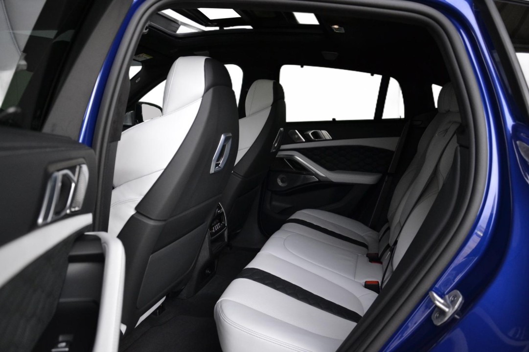 BMW X6 M Competition - foto 14