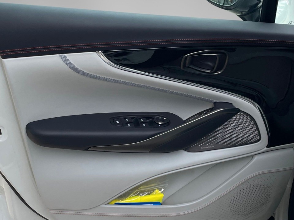 Aston Martin DBX - foto 25