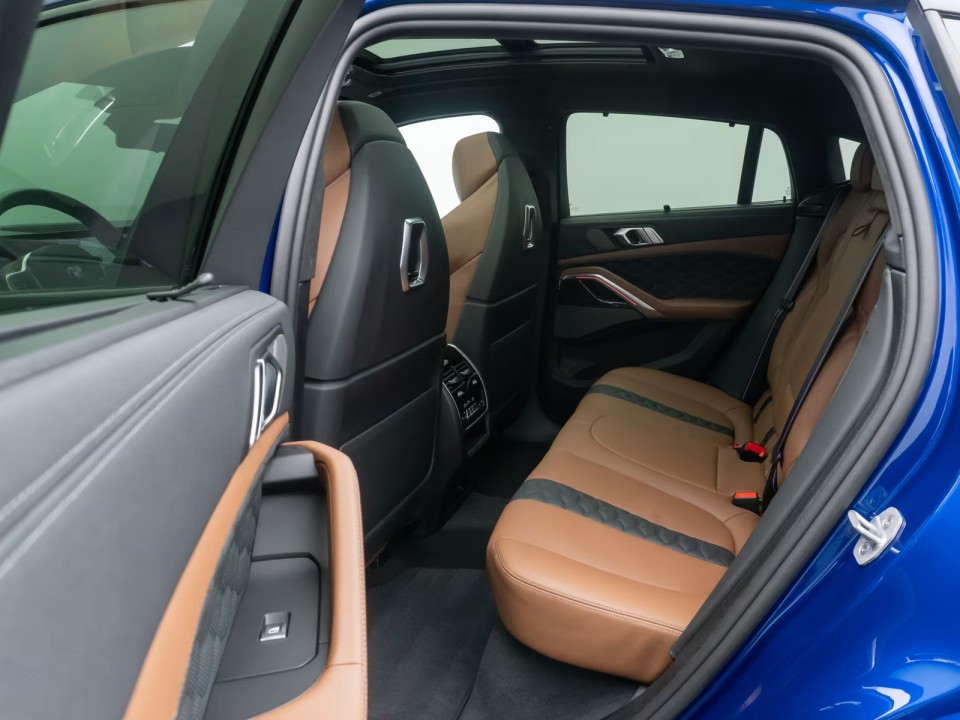 BMW X6 M Competition - foto 13