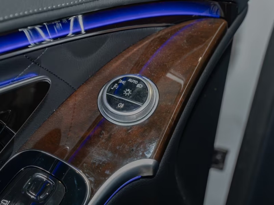 Mercedes-Benz S 450e - foto 19