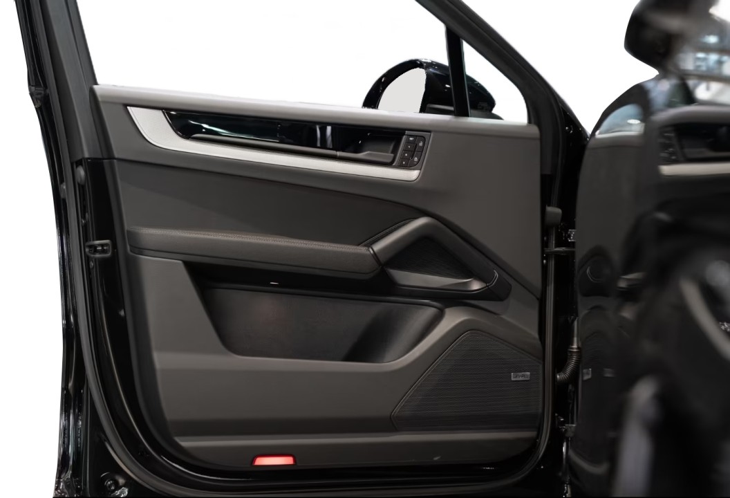 Porsche Cayenne Coupe E-Hybrid - foto 21