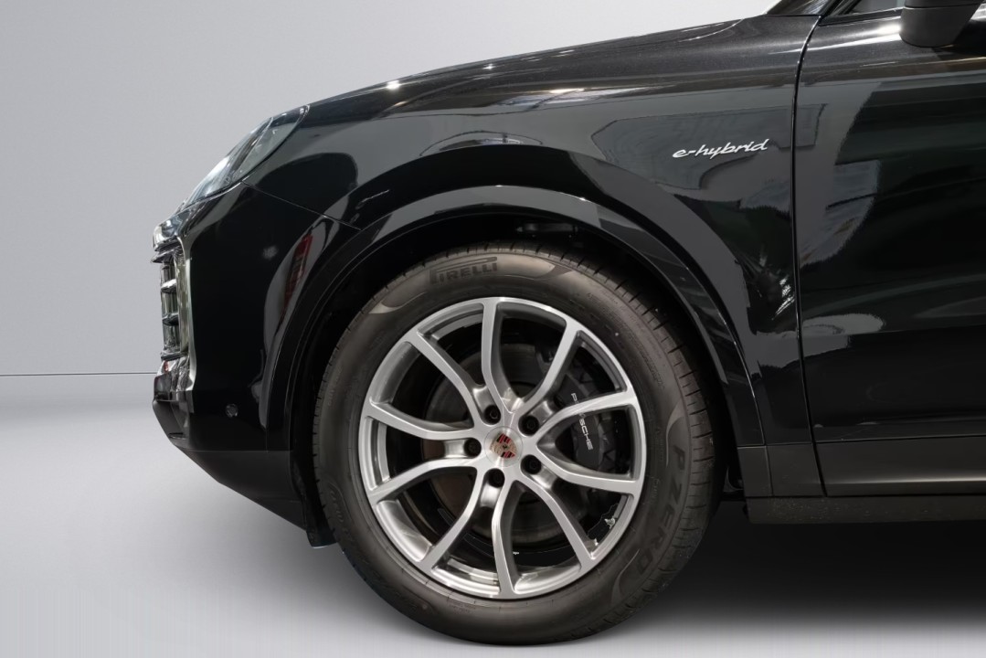 Porsche Cayenne Coupe E-Hybrid - foto 23