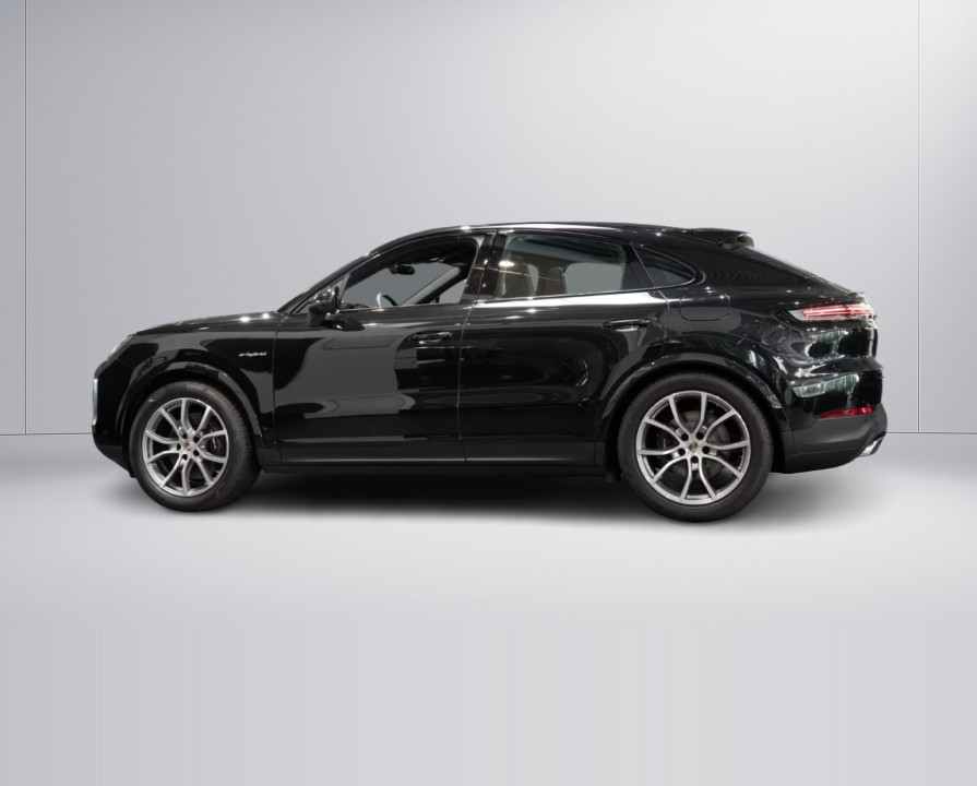 Porsche Cayenne Coupe E-Hybrid (3)