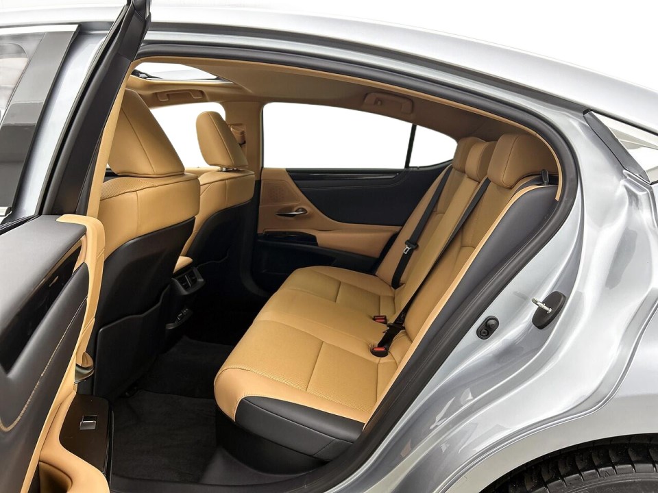 Lexus Seria ES 300h Business - foto 10
