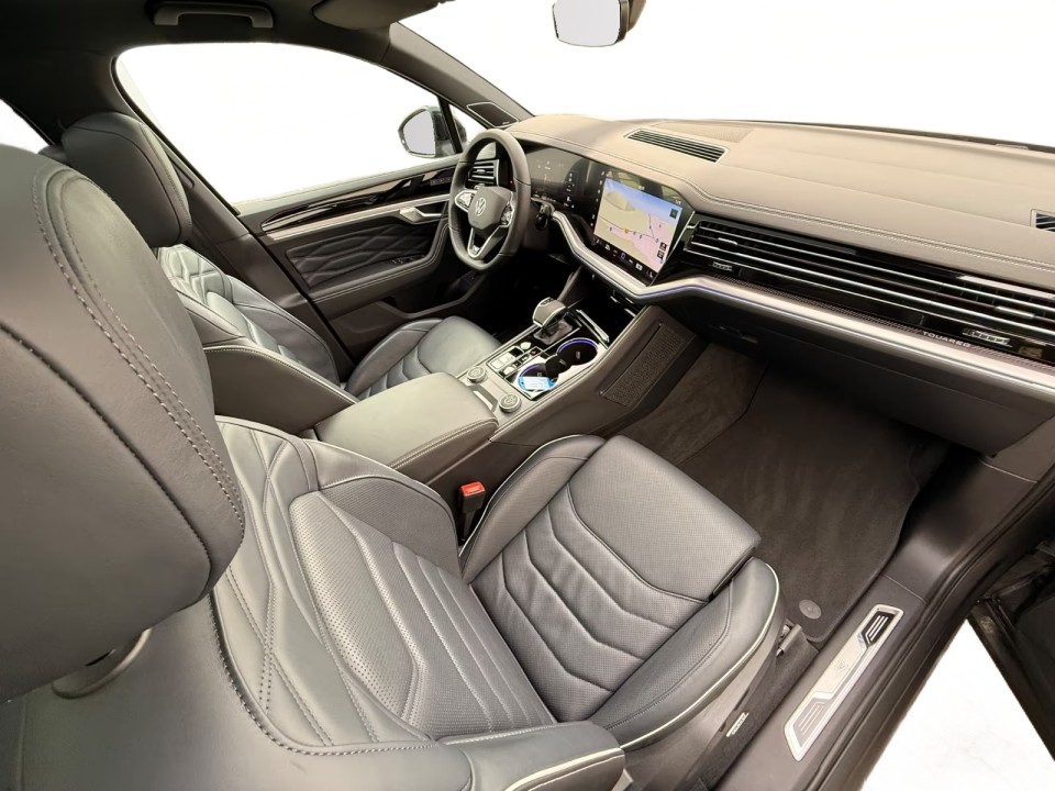 Volkswagen Touareg V6 TDI R-Line - foto 23