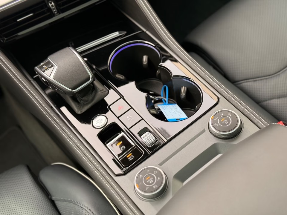 Volkswagen Touareg V6 TDI R-Line - foto 38