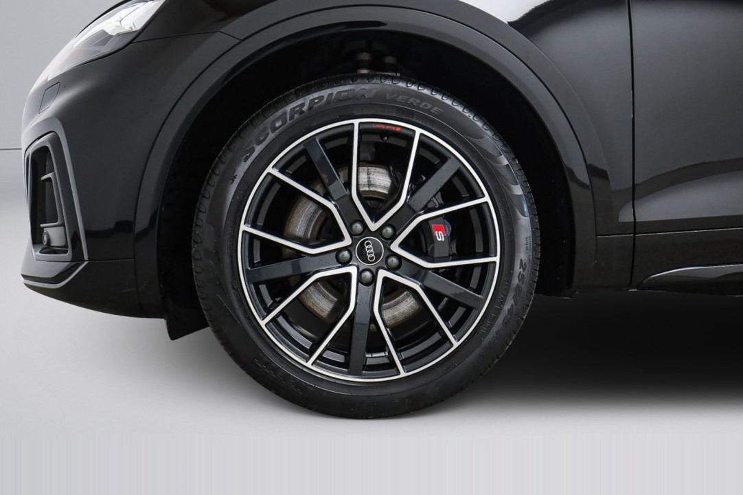 Audi SQ5 TDI quattro - foto 15