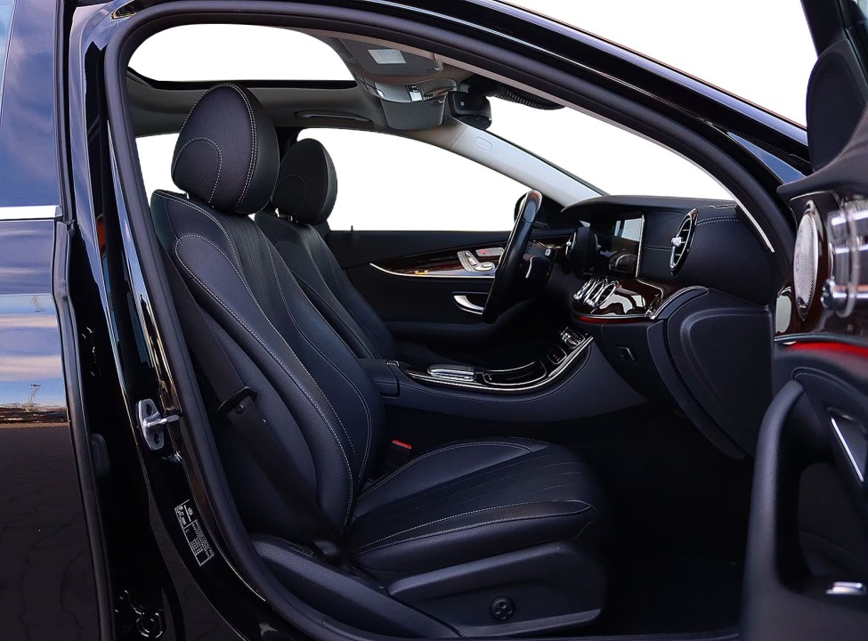 Mercedes-Benz E 300de 4MATIC AMG - foto 11