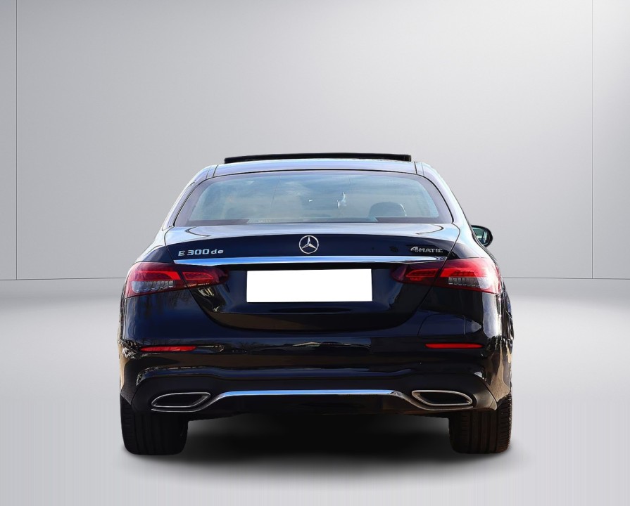 Mercedes-Benz E 300de 4MATIC AMG (3)