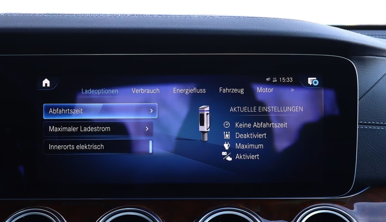 Mercedes-Benz E 300de 4MATIC AMG - foto 22