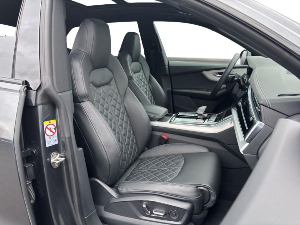 Audi SQ8 TFSI Quattro Tiptronic (4)