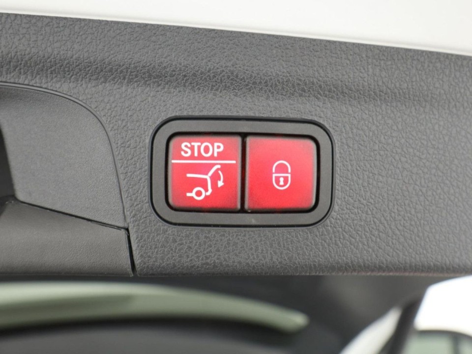 Mercedes-Benz GLE 300d 4MATIC AMG Line - foto 22