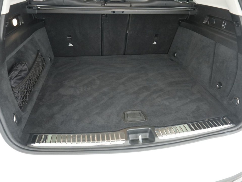 Mercedes-Benz GLE 300d 4MATIC AMG Line - foto 23