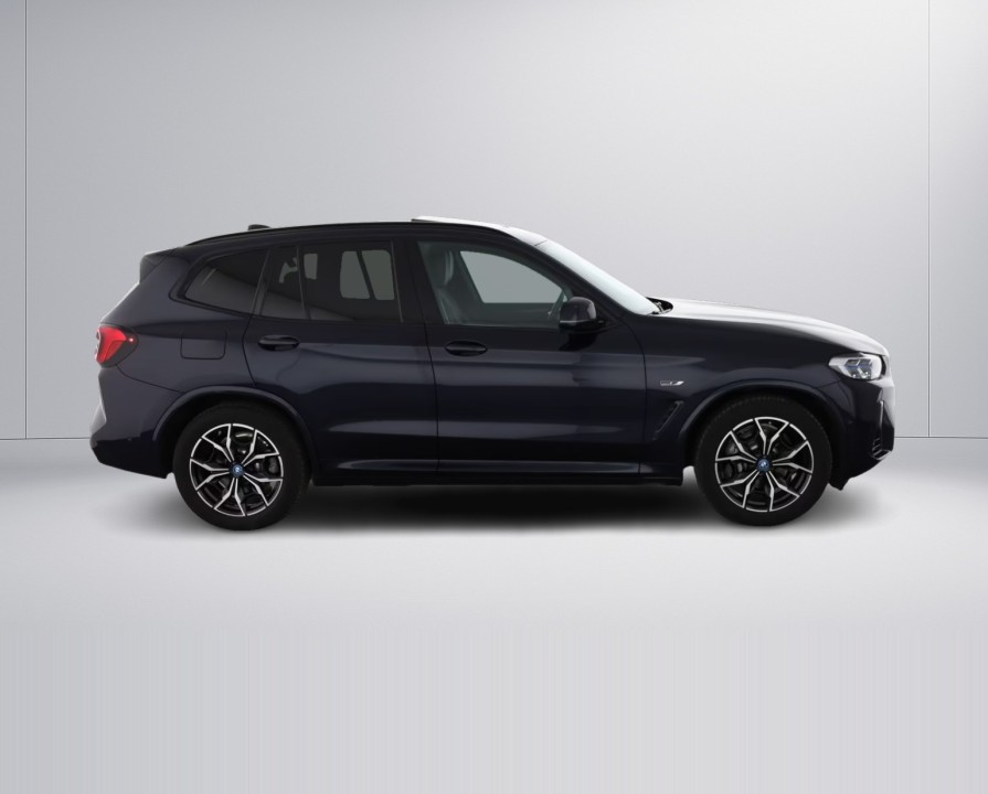 BMW X3 xDrive30e M-Sport (2)