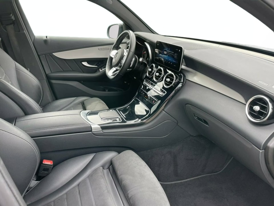 Mercedes-Benz GLC Coupé 300e 4MATIC AMG Line - foto 9