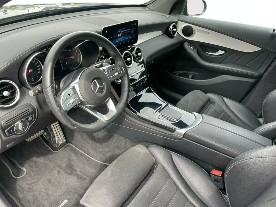Mercedes-Benz GLC Coupé 300e 4MATIC AMG Line - foto 14