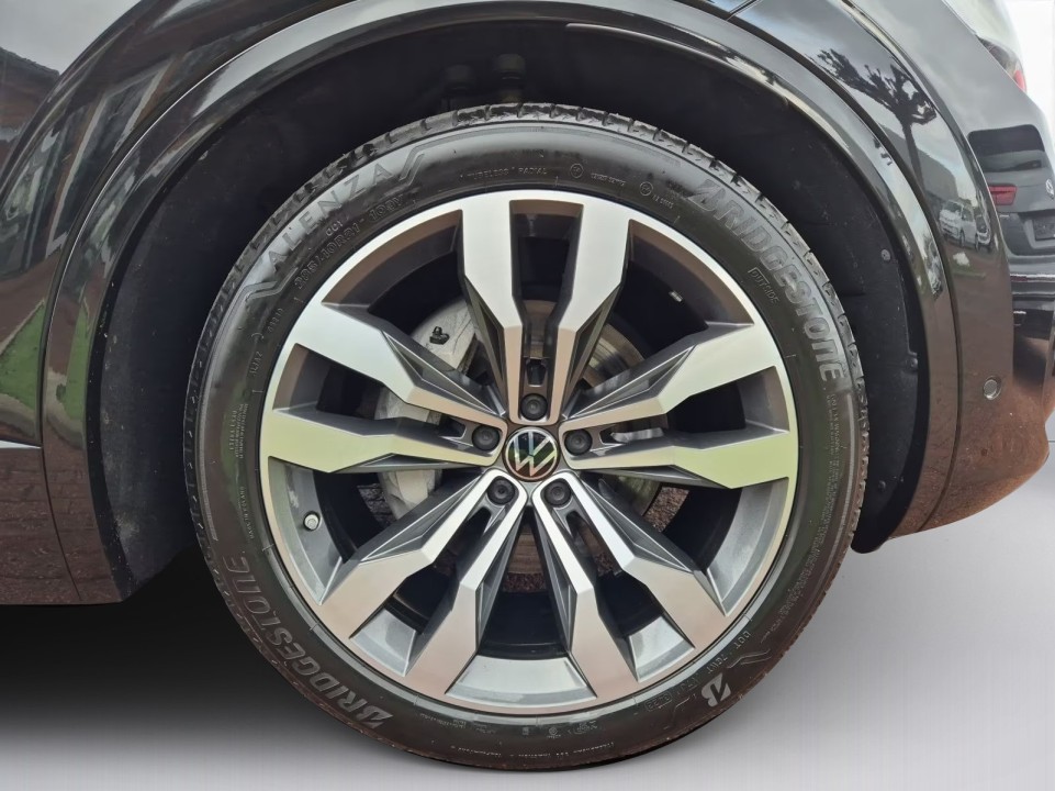 Volkswagen Touareg 3.0 TDI R-Line 4Motion - foto 15