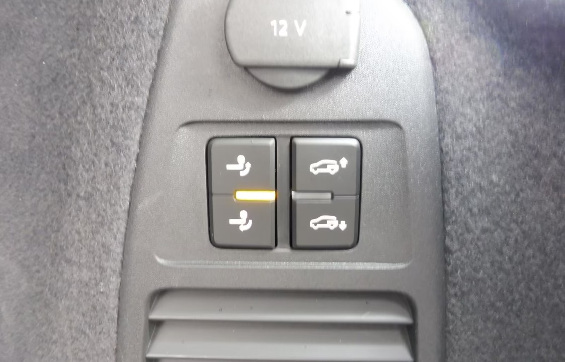 Volkswagen Touareg 3.0 TSI R-Line 4Motion - foto 16