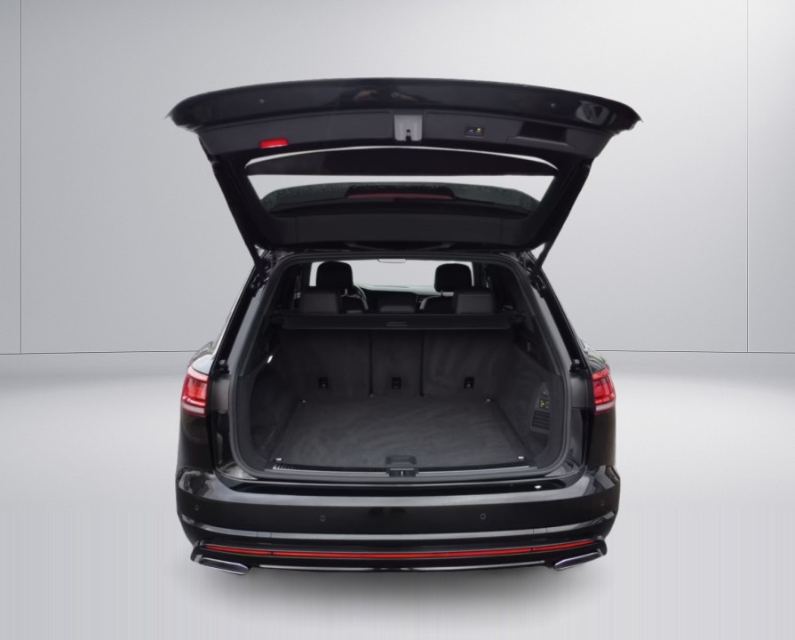 Volkswagen Touareg 3.0 TSI R-Line 4Motion (5)