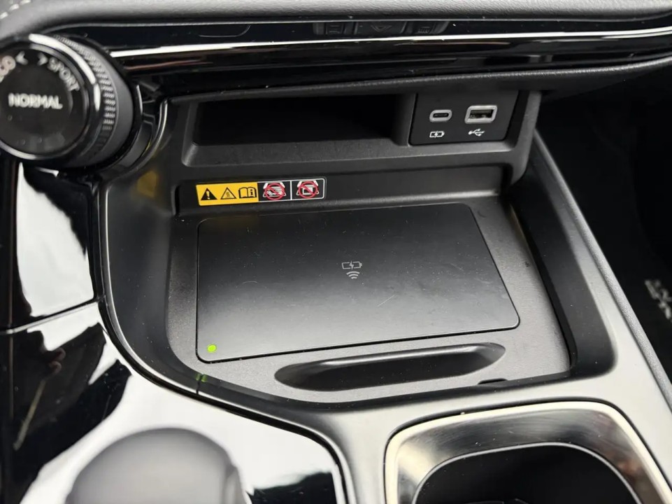 Lexus Seria NX 450h+ - foto 17