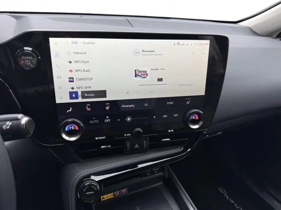 Lexus Seria NX 450h+ - foto 13