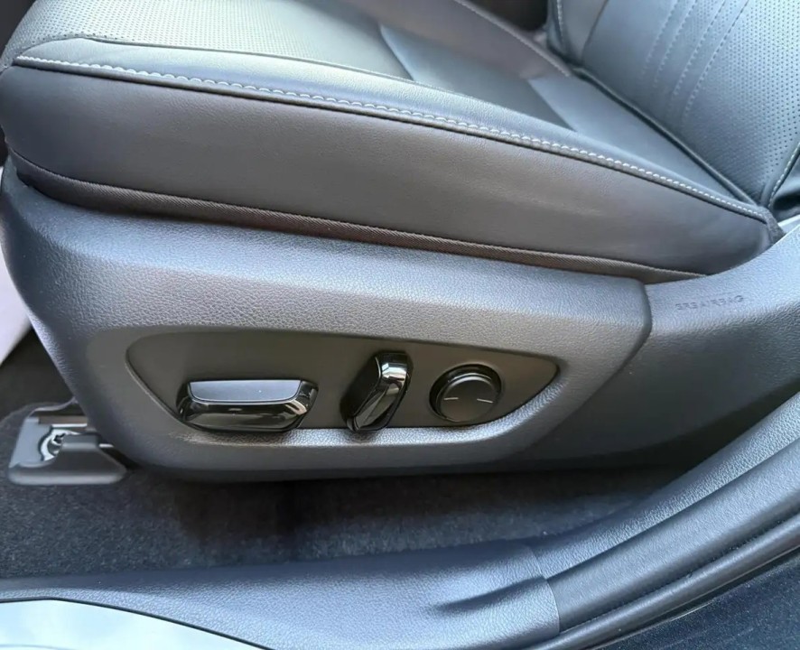 Lexus Seria NX 450h+ AWD - foto 23