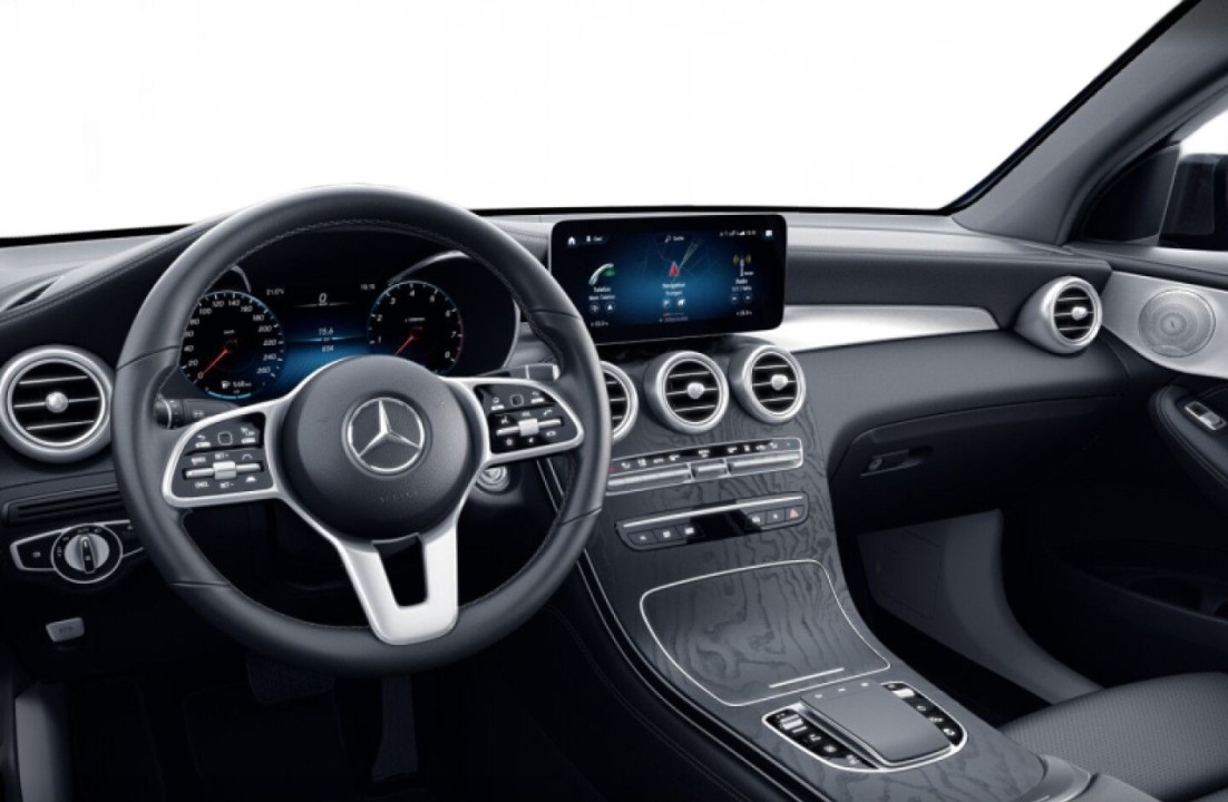 Mercedes-Benz GLC Coupé 300e 4MATIC - foto 16