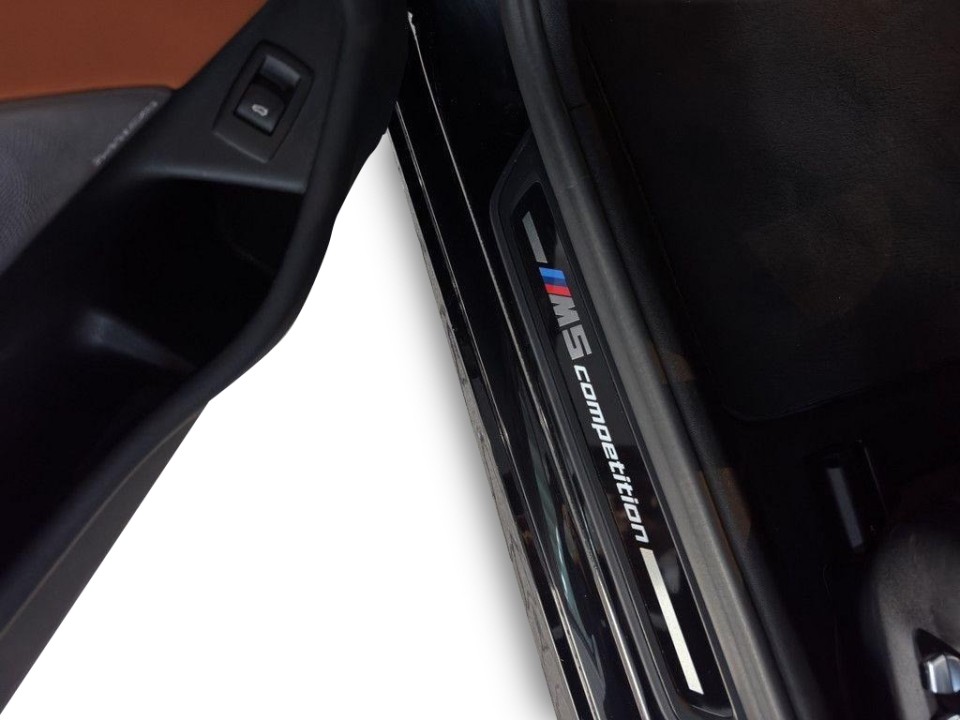 BMW M5 Competition - foto 14