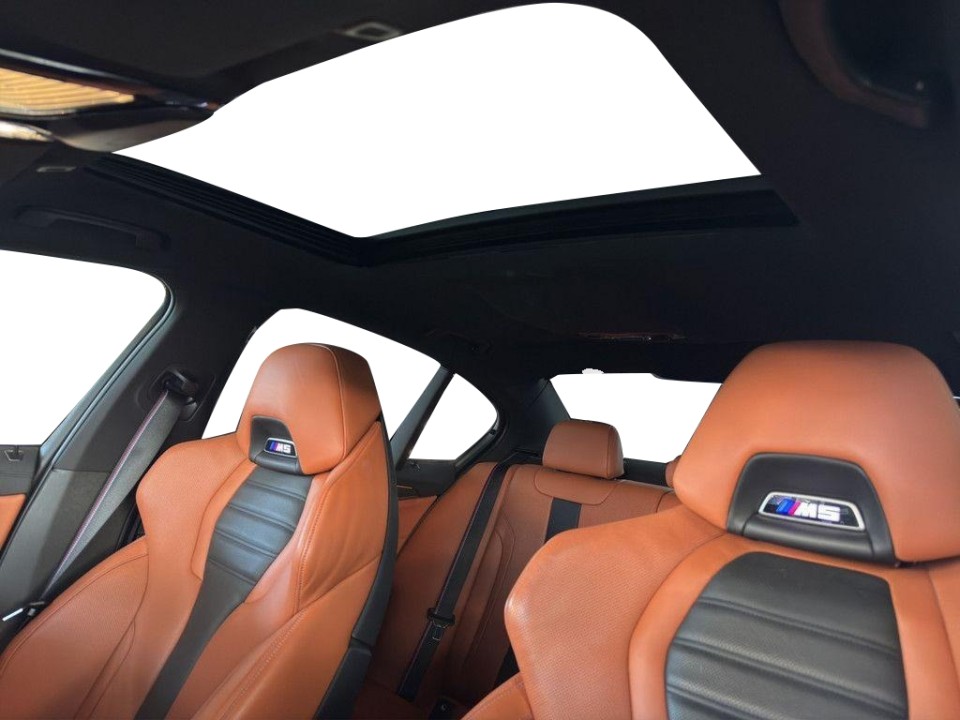 BMW M5 Competition - foto 11