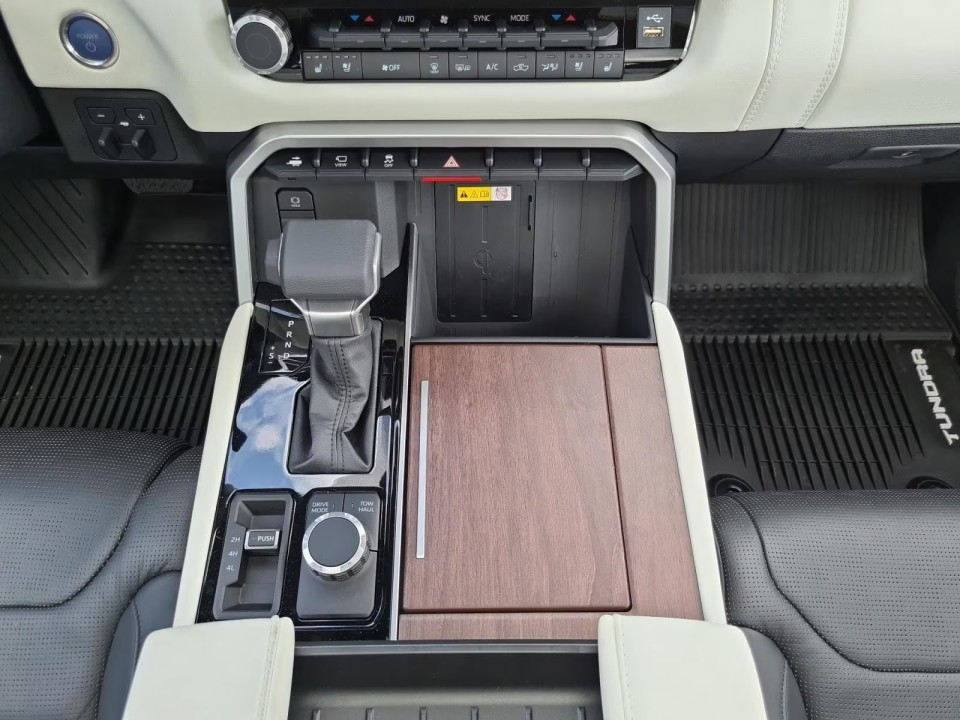 Toyota Tundra Capstone - foto 14