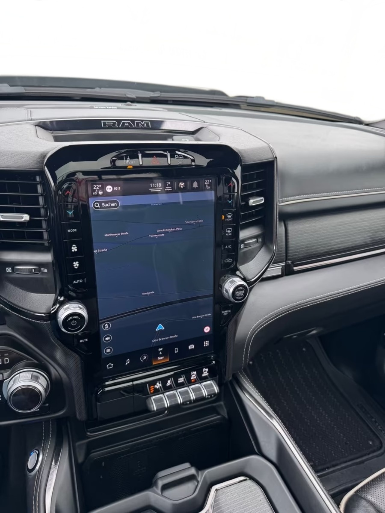 Dodge RAM 1500 Limited - foto 11