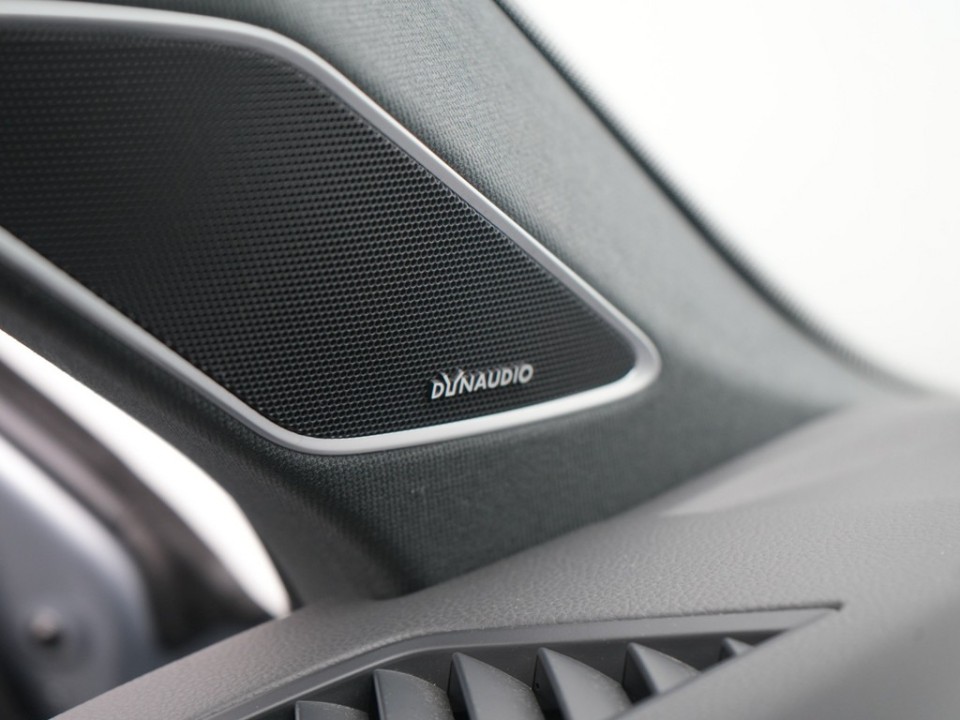 Volkswagen Touareg V6 TDI R-Line - foto 22