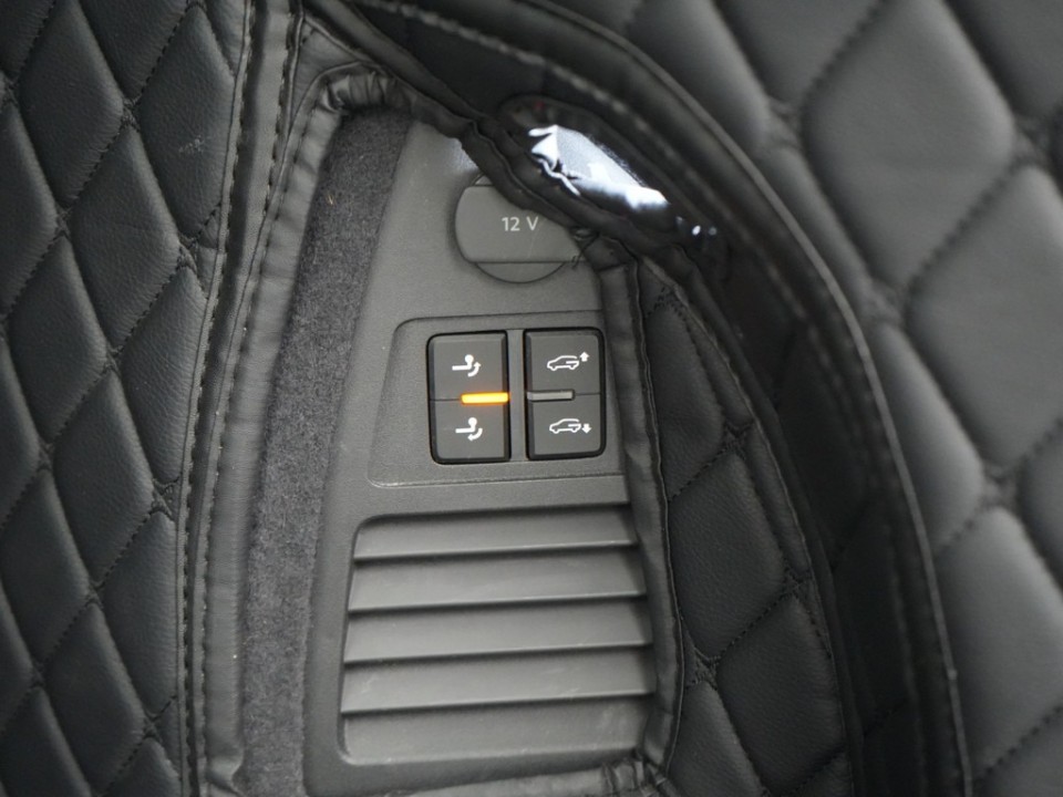 Volkswagen Touareg V6 TDI R-Line - foto 23