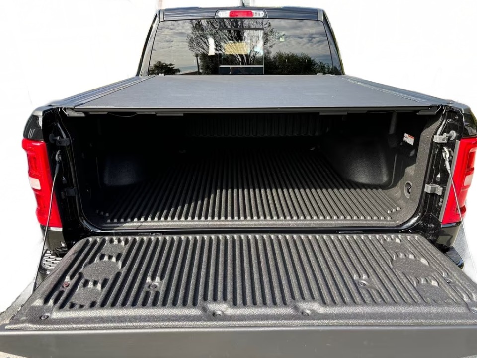 Dodge RAM 1500 Laramie - foto 6