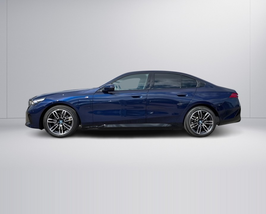 BMW Seria 5 530e M-Sport - foto 6