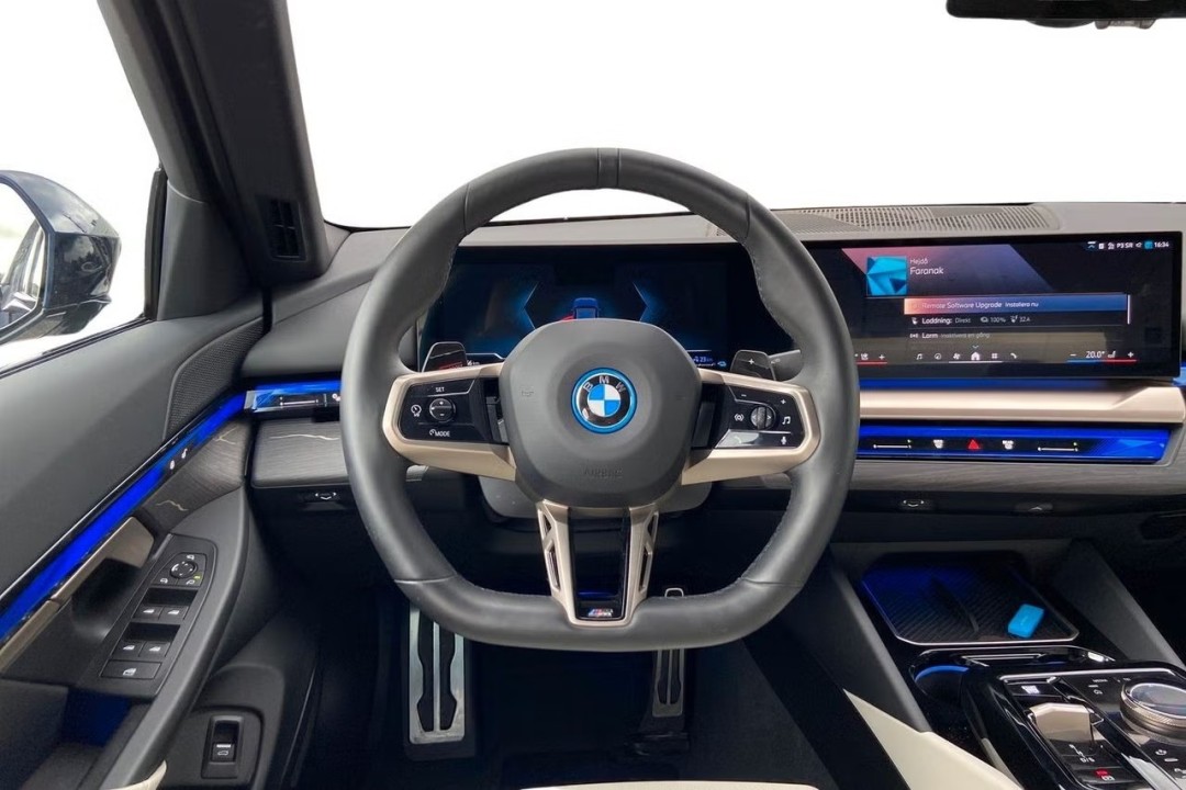 BMW Seria 5 530e M-Sport - foto 9